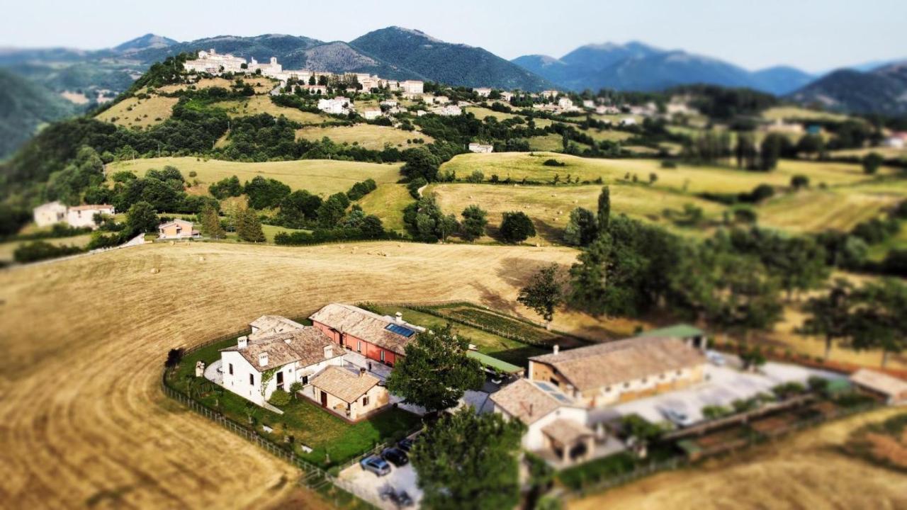 Agriturismo Casale Montebello Monteleone di Spoleto Ngoại thất bức ảnh