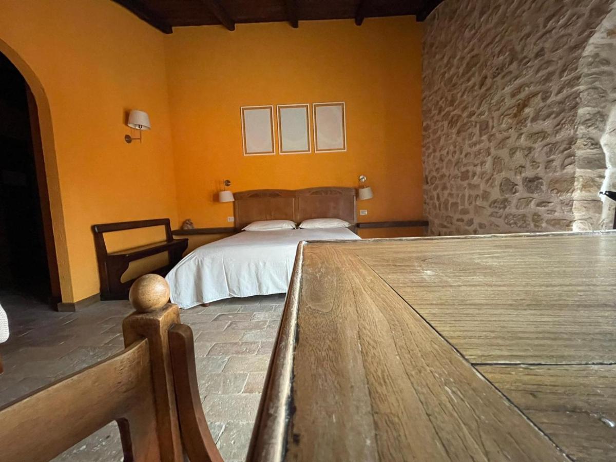 Agriturismo Casale Montebello Monteleone di Spoleto Ngoại thất bức ảnh