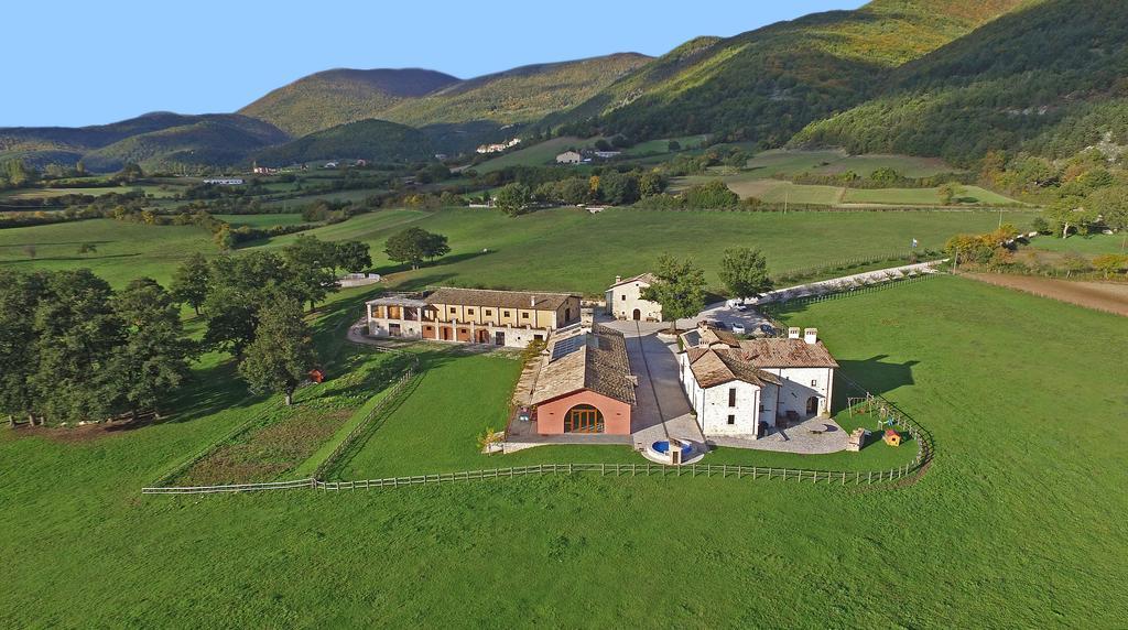 Agriturismo Casale Montebello Monteleone di Spoleto Ngoại thất bức ảnh